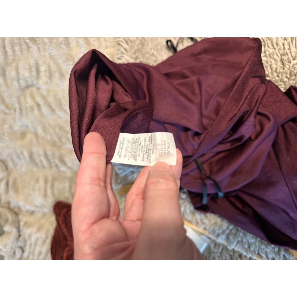 Y La Scala 90’s Burgundy Moody V Neck Spaghetti Strap Ruched Long Evening Gown - Picture 16 of 16